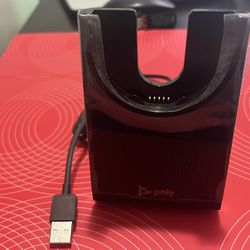 Plantronics /Poly Charging Stand, Voyager Focus UC 