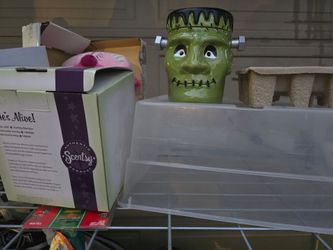 Frankenstein wax warmer