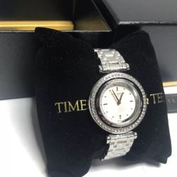 Brand new in box Ted Baker ROTATING CASE Womens 39mm Silver-Tone Stainless Bracelet Band Watch