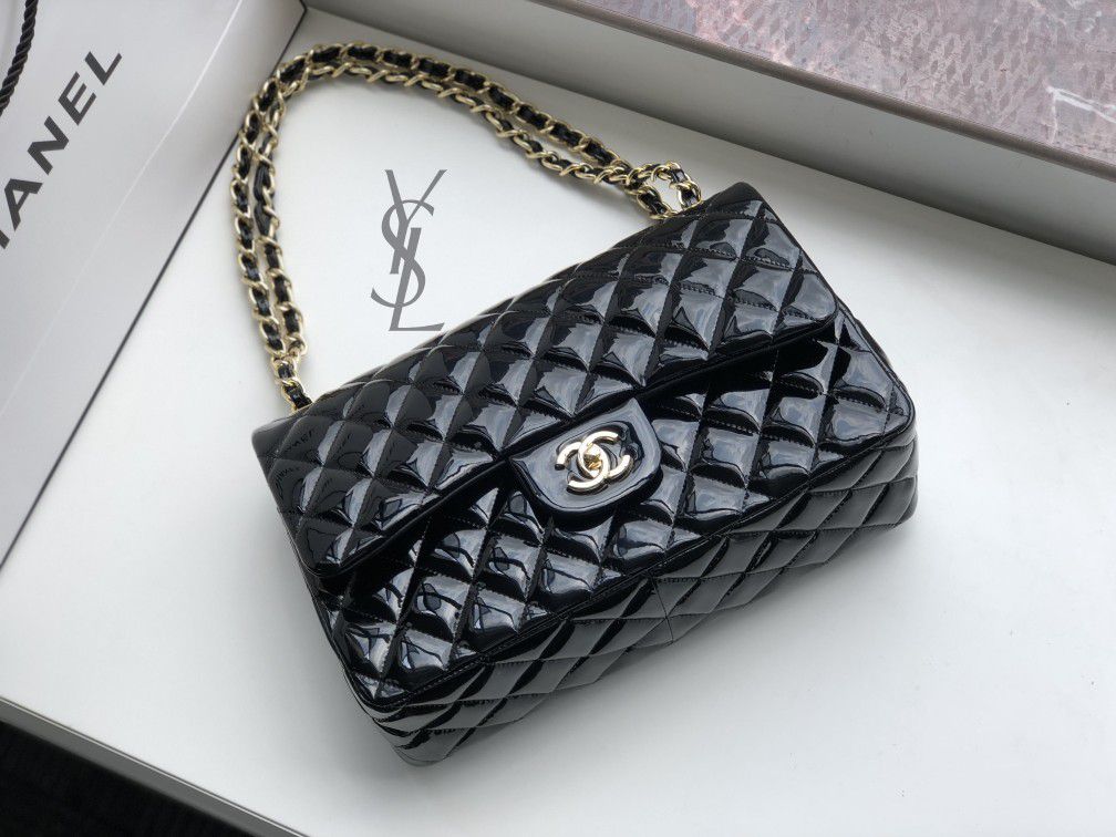 Chanel flap bag 1113 30x18x8cm 8 for Sale in Houston, TX - OfferUp