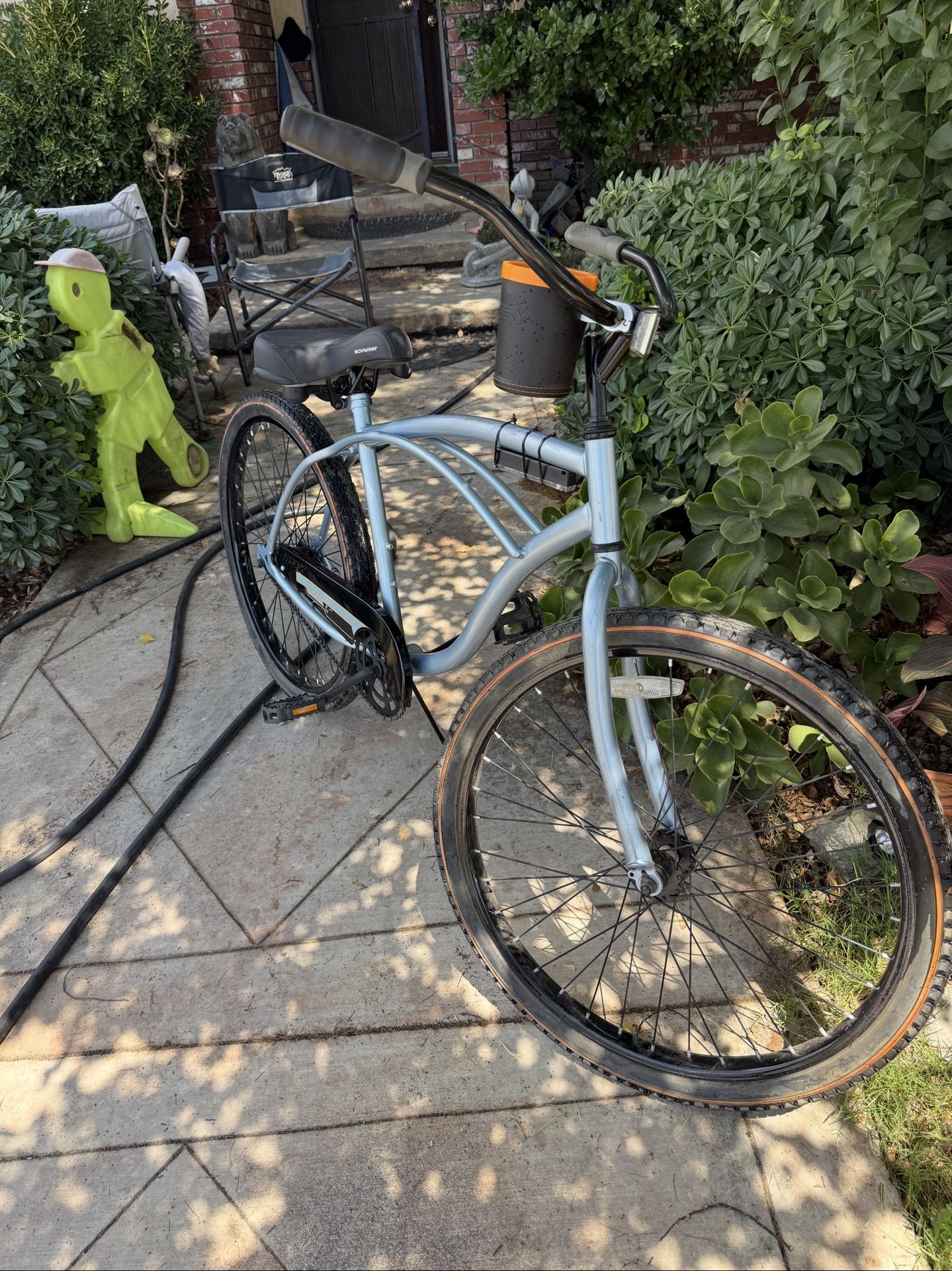 26’ Huffy  Beach Cruise In Real Good shape 