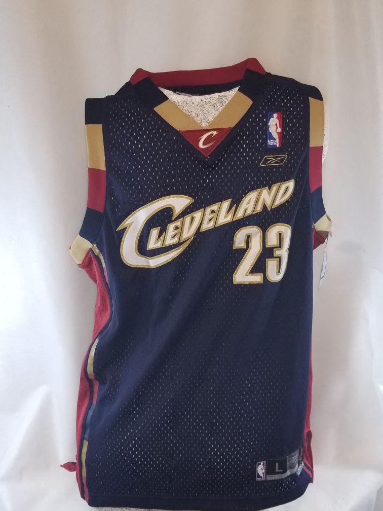 New Kids Reebok LeBron James Cleveland Cavaliers #23 Navy Blue NBA Stitch  Jersey for Sale in West Chester, PA - OfferUp