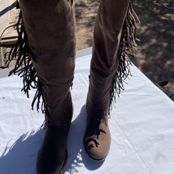 Size 10 New Fringe Boots