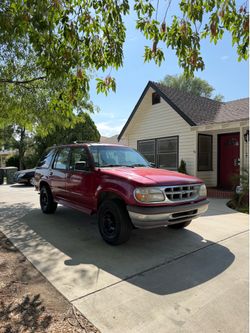1998 Ford Explorer