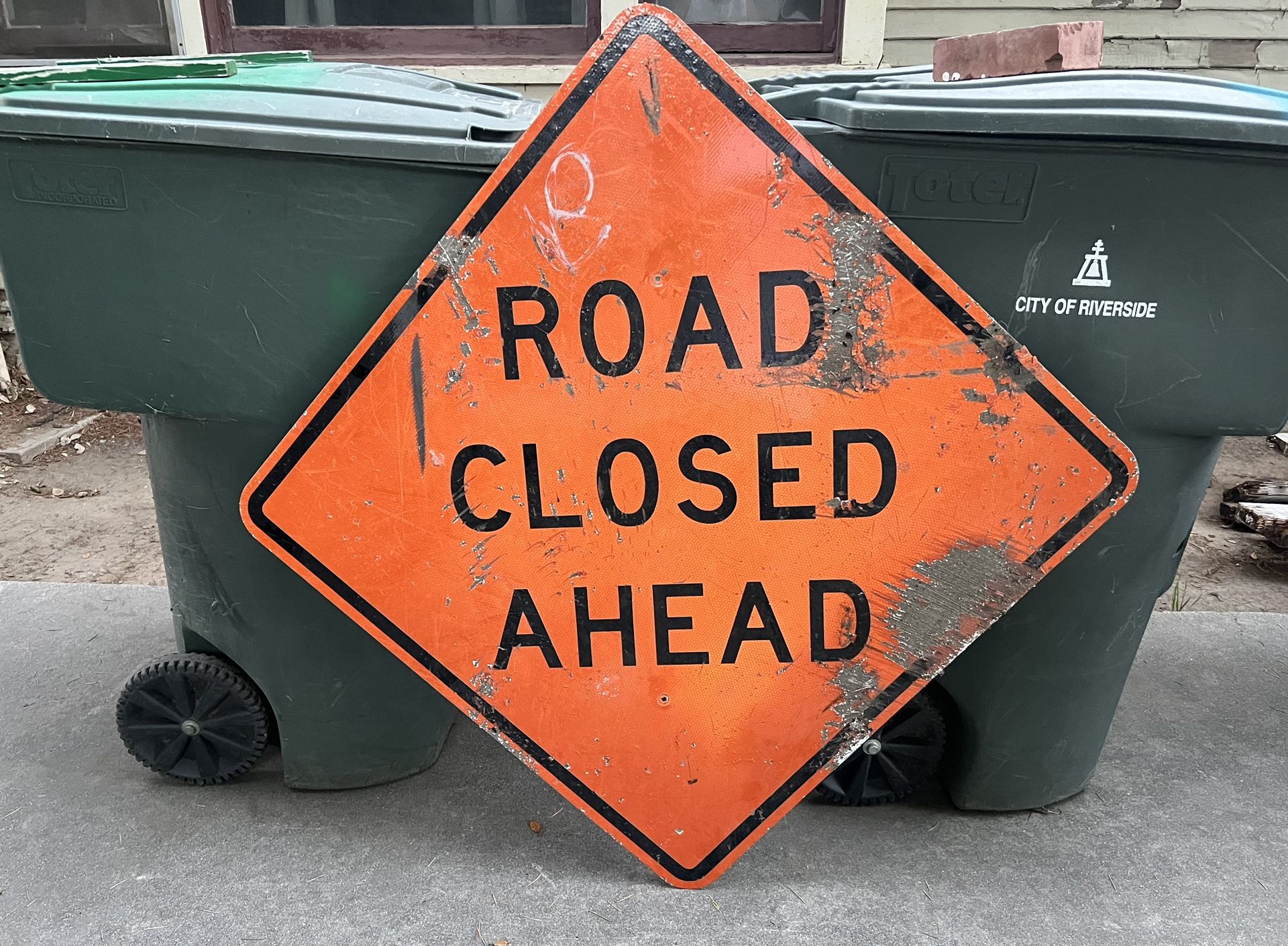metal sign