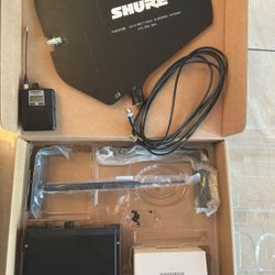 Shure Psm900 transmitter + P9RA bodypack & PA805 Directional Antenna