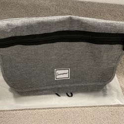 BRAND NEW MESSENGER STYLE BAG