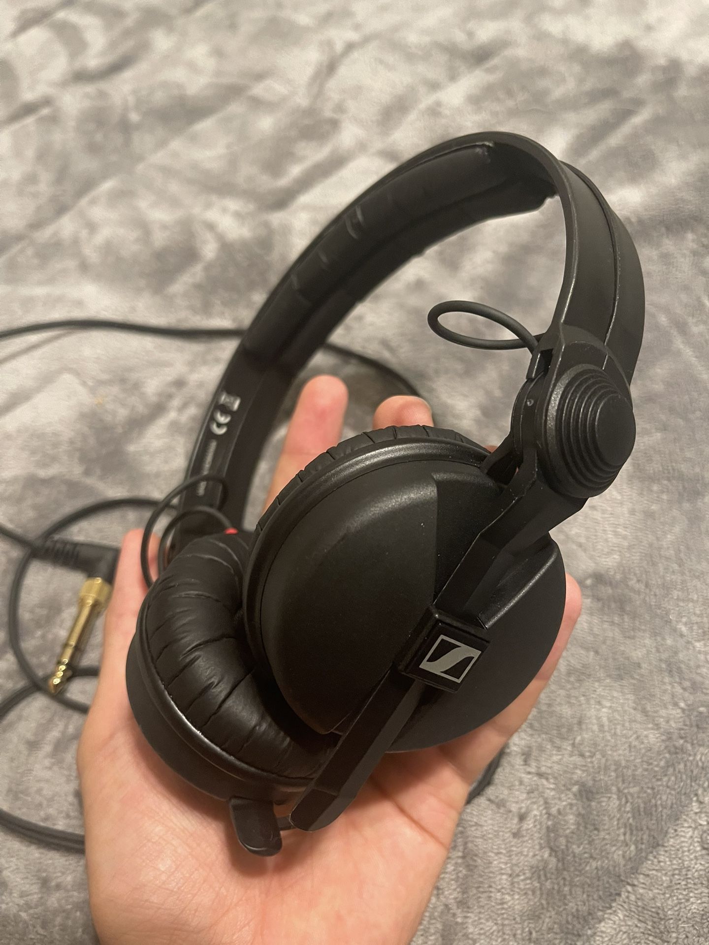 Sennheiser Professional HD 25 DJ Headphone 