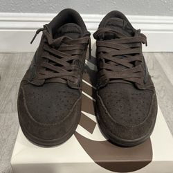 Travis Scott Velvet Brown 