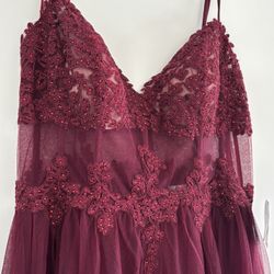 NEVER WORN BURGUNDY PROM DRESS GOWN Size 13 
