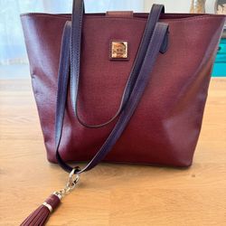 Must GO! Send Best OFFER! Beautiful Dooney & Burke Tote Bag! Like NEW