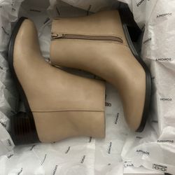 Women Sonoma Ankle Boots Size 8 $20