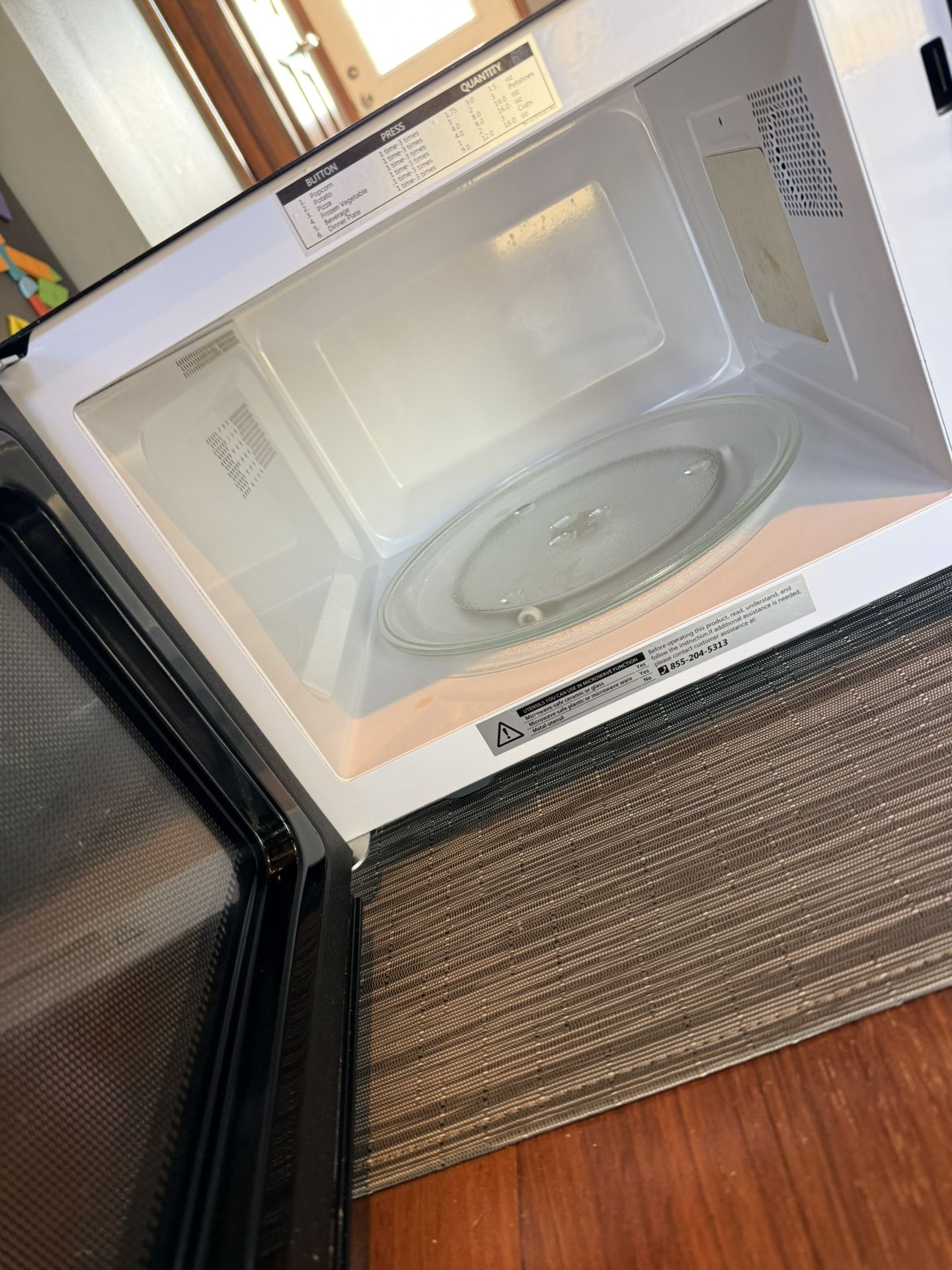 Barely Used Microwave