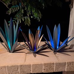 Drought resistant metal Agave plants!