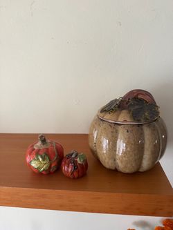 Ceramic pumpkin decor