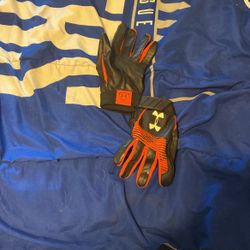 Baseball Gloves (used)