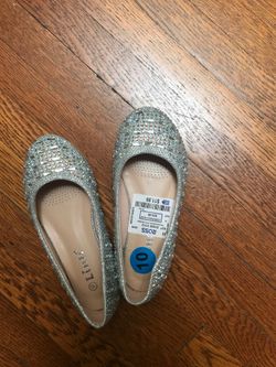 Girl silver shoes size 10