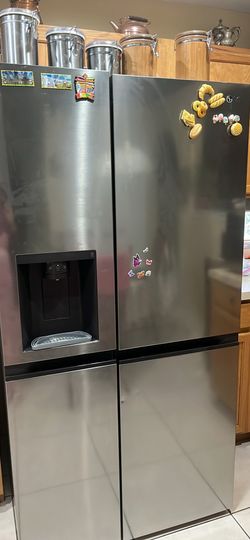 ✨ LG Stainless Steel French Door Refrigerator – $600 ✨