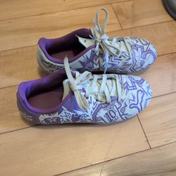 Girls puma cleats size 1