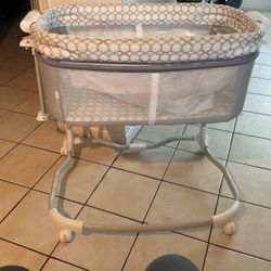 Bassinet 