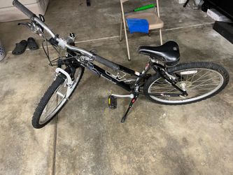Diamondback lustre 2 women’s mountain bike