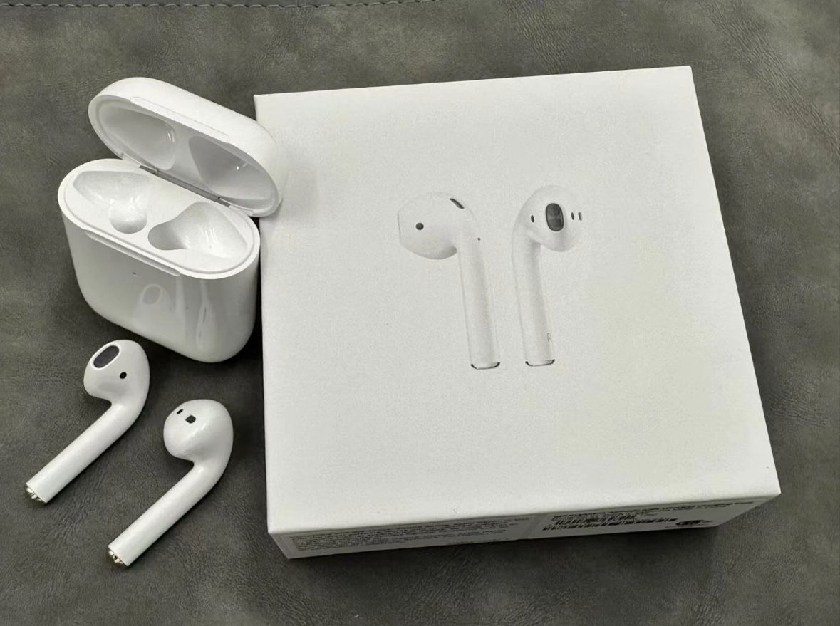 AirPods Second Generation Bluetooth Earbuds