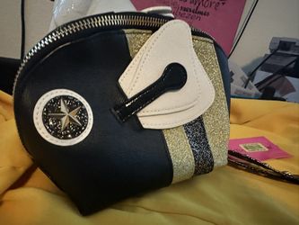 Betsey Johnson KITSCH "STING (NWT) ME" BUMBLE BEE WRISTLET-PURSE NWT LIMITED EDITION