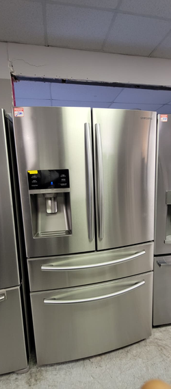 Samsung 4‑Door French Door Fridge – Stainless, Ice/Water