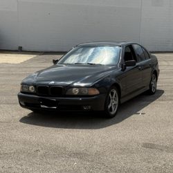 2000 BMW 528i