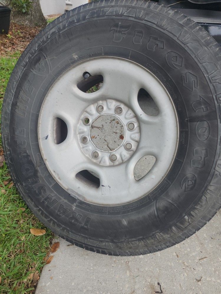 Wheel fell off Truck