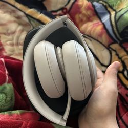 Beats Studio Pro Wireless 