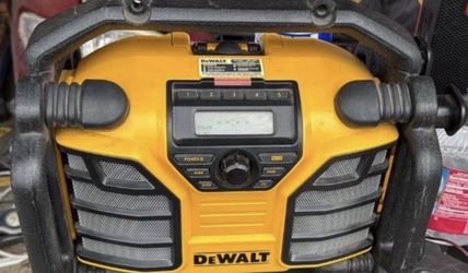 DEWALT DCR015 12V/20V MAX WORK SITE Battery CHARGER RADIO TESTED WORKING