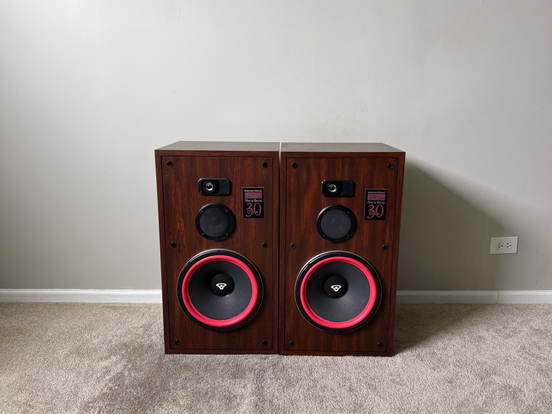 Cerwin Vega RE30 3 Way Home Floor Standing Speakers