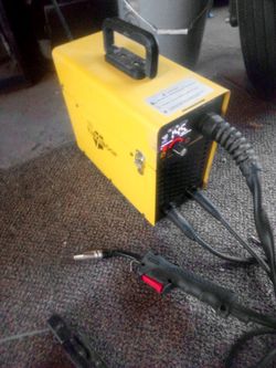 welder new stick and wire welder works great 80$