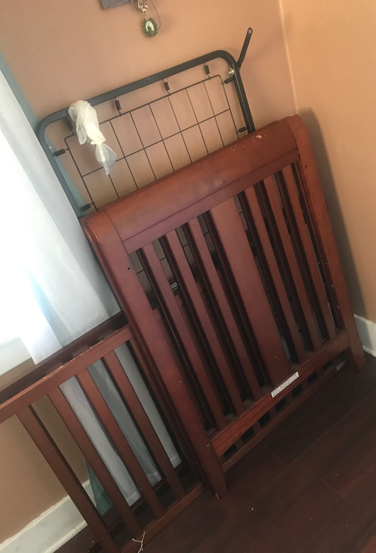 Baby crib