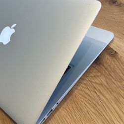 Apple MacBook Air 13” Core i5 processor 4GB RAM 256GB SSD STORAGE DRIVE $175 