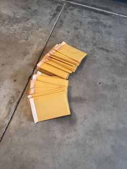 Padded Bubble Envelopes- 6.5x10 Inches- $20