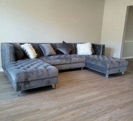 Grey Sectional-- Financing Available 