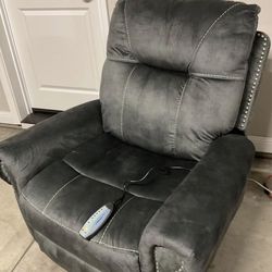 **NEW** Lift Chair with heat, and massage and remote control  Lift chair