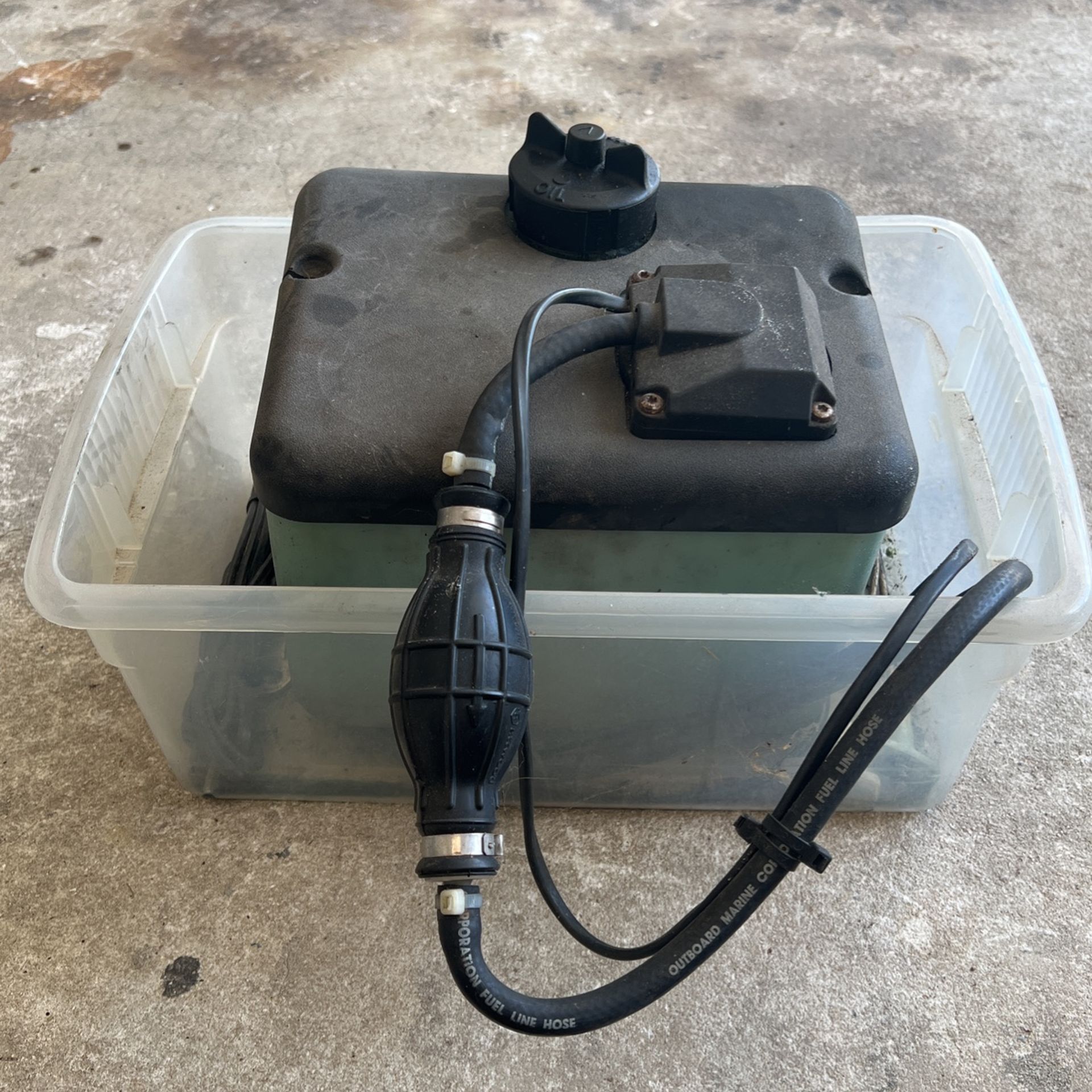 Outboard Oil Tank