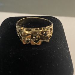 10K Gold Ring 