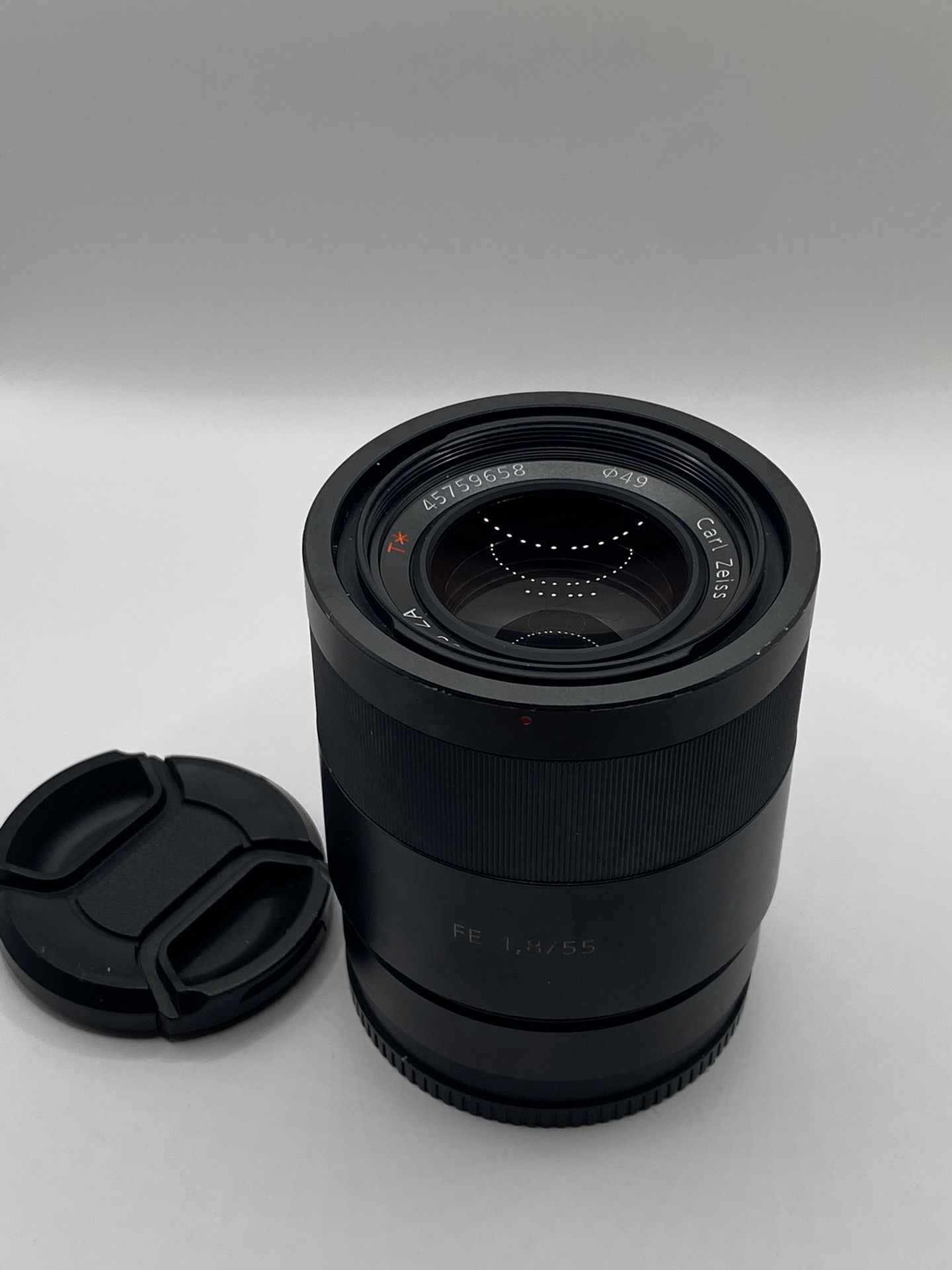 Sony Sonnar T* FE 55mm F1.8 ZA Lens for E mount
