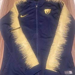 Pumas Sweater Size Large 