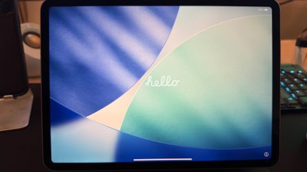iPad Pro 11" (2nd Gen) 256GB + Magic Keyboard & Apple Pencil 2
