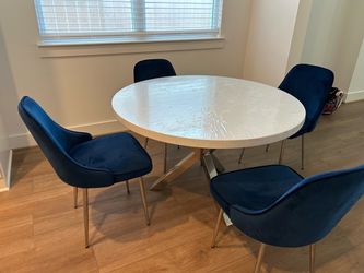 Modern Round Dinning Table