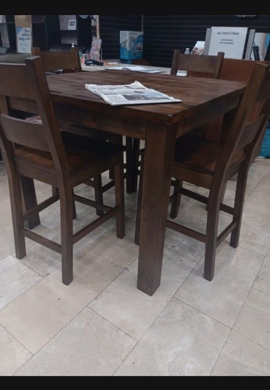*Weekend Special!!!*---Counter Height Brantley Dining Table Sets W/4 Chairs---Delivery And Financing AvailableðŸ¤