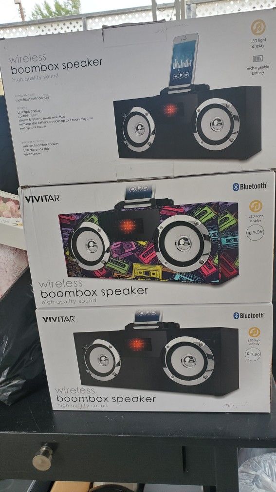 Vivitar Wirless Boombox Speaker