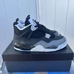 AIR JORDAN 4 RETRO