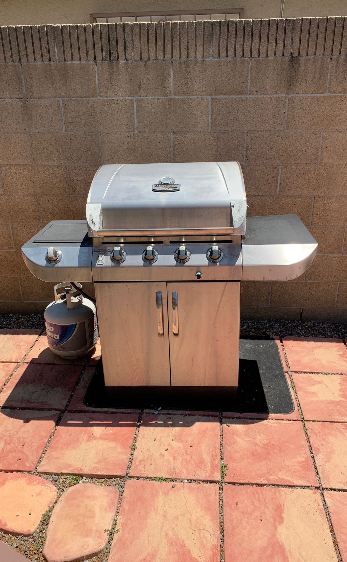 Char-Broil Commercial Series 4-Burner Gas Grill