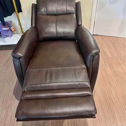 Brown Leather Power Recliner Chair w/ USB - New, Super Comfortable